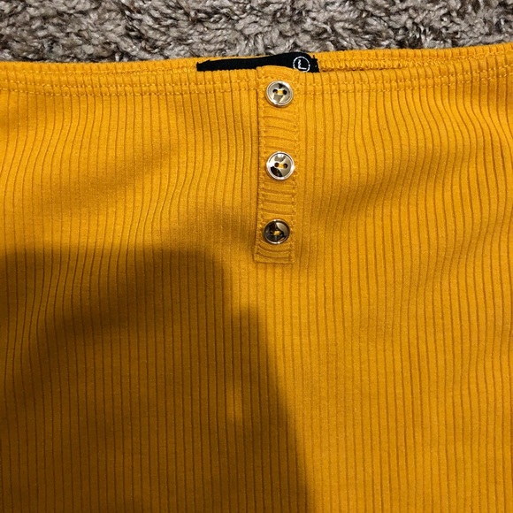 Off the Shoulder Ruffle Bodysuit - Picture 3 of 6